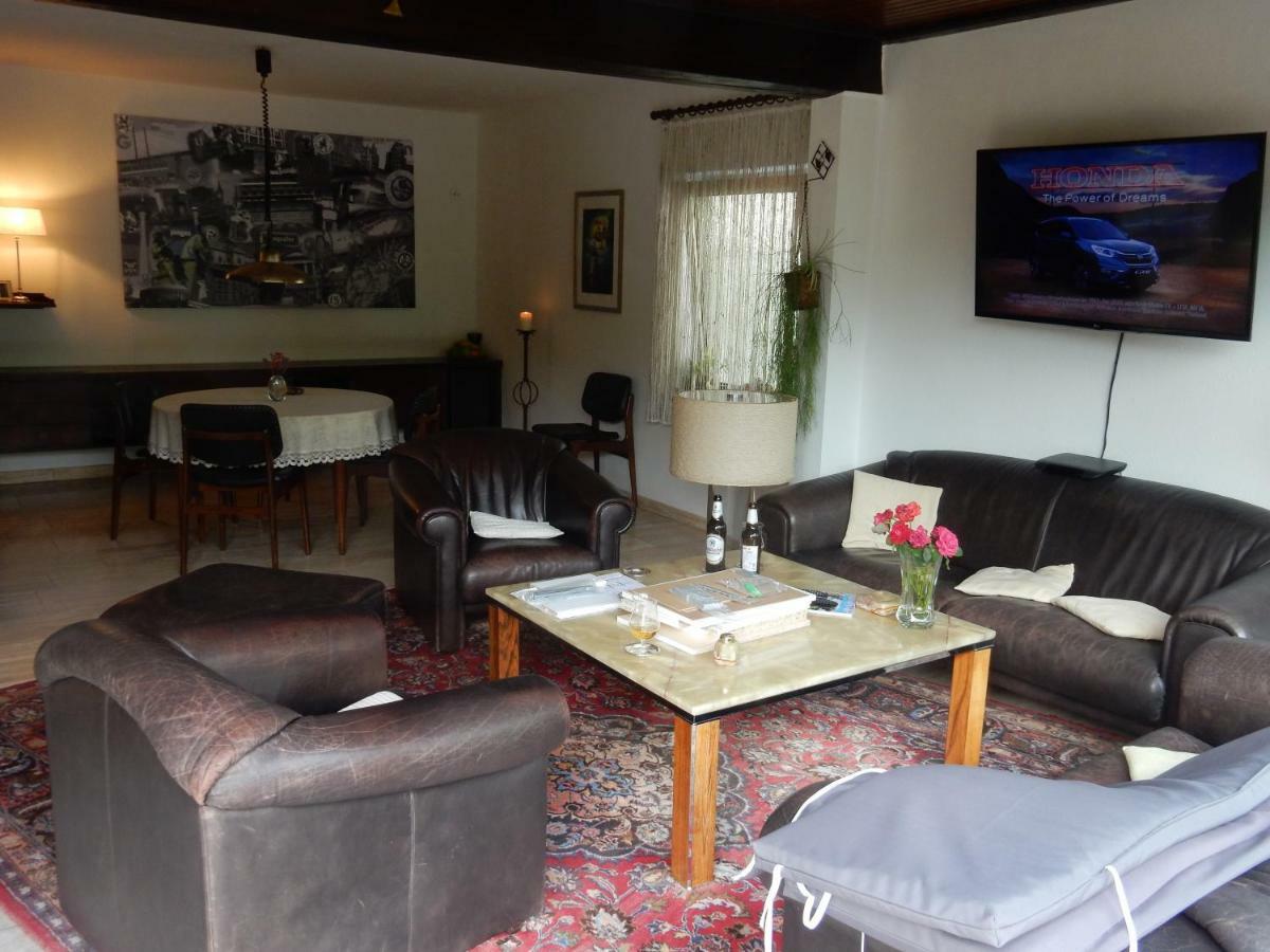 Duesseldorfer Privatzimmer Exterior photo
